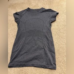Grey lululemon swiftly!